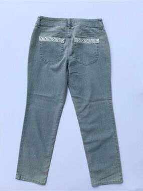 Chico’s Straight-Leg Women’s Jeans Chico's Size 0 with Lace Trim Pockets, NWOT